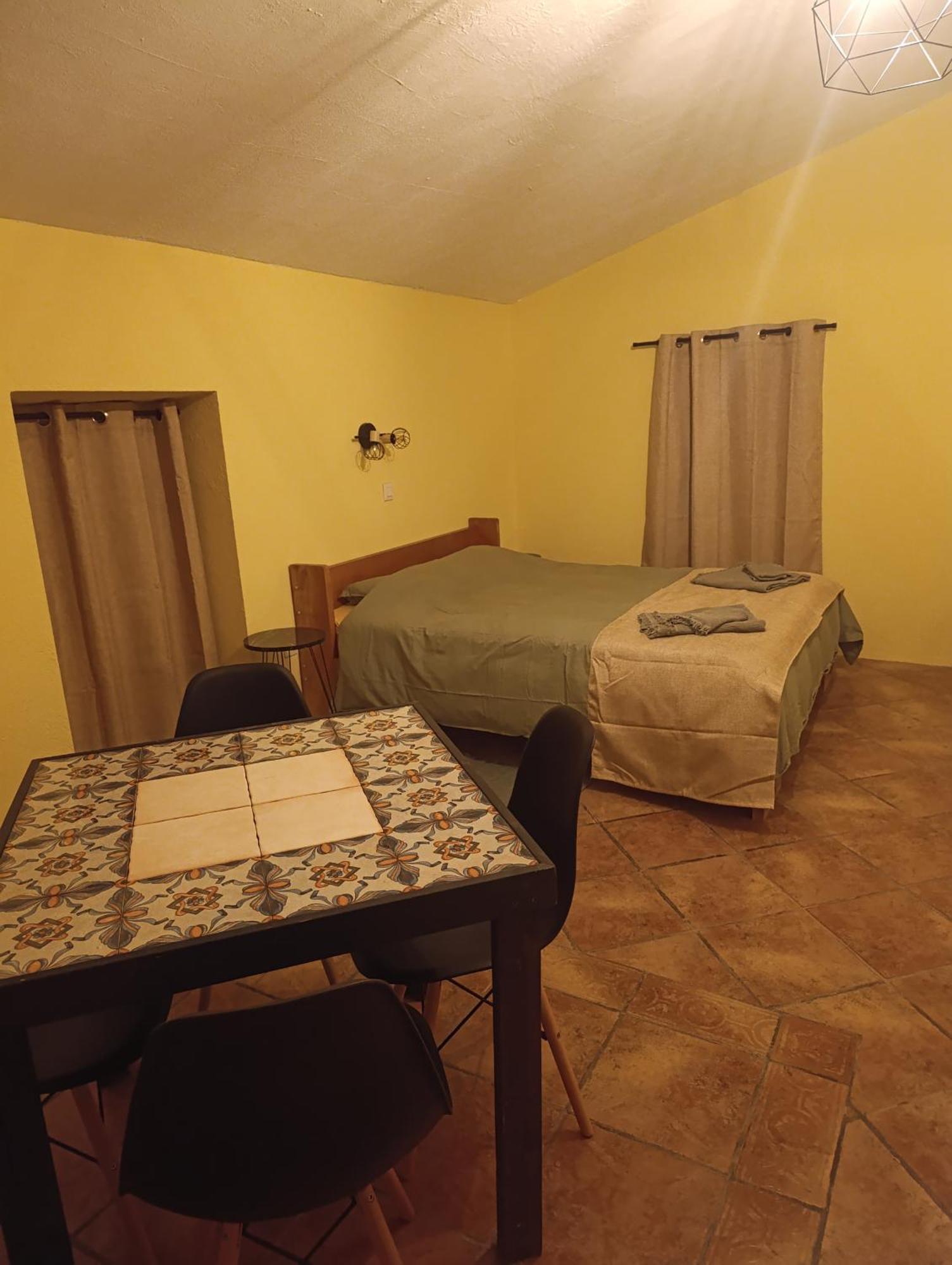 Bed and Breakfast Mas Pitre Besalú Exterior foto