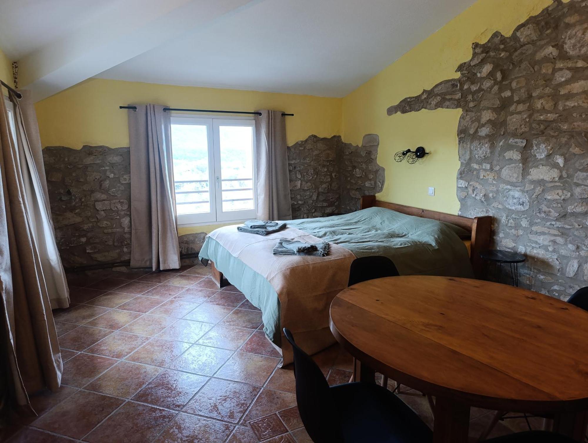 Bed and Breakfast Mas Pitre Besalú Exterior foto