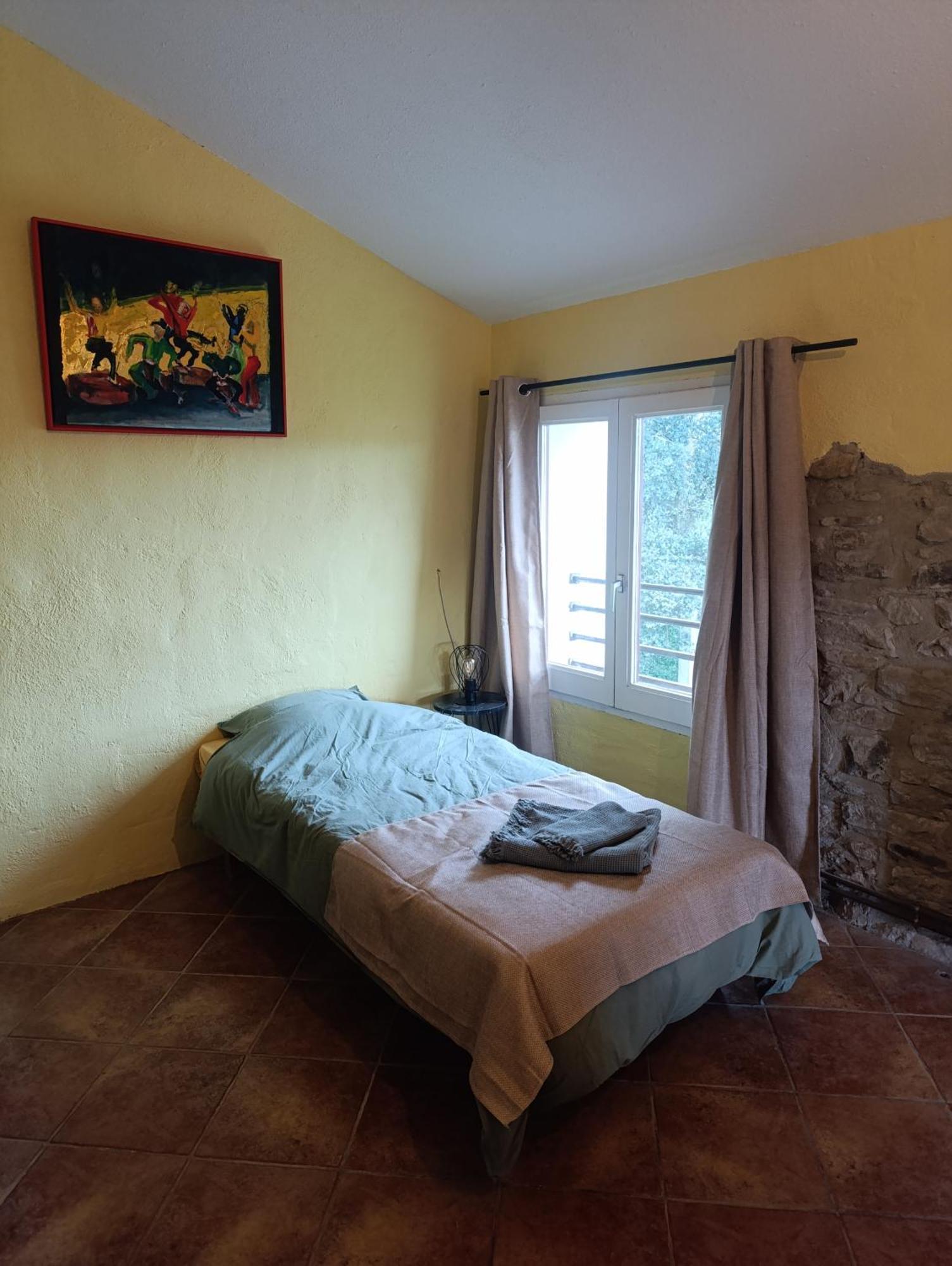 Bed and Breakfast Mas Pitre Besalú Exterior foto